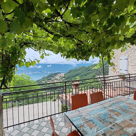 הוילה Tremosine Casa Nel Borgo - Casa Oliva מראה חיצוני תמונה
