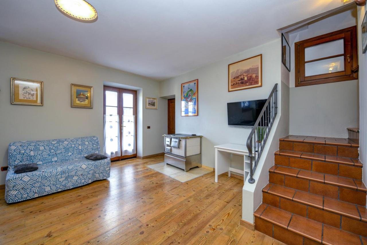 הוילה Tremosine Casa Nel Borgo - Casa Oliva מראה חיצוני תמונה